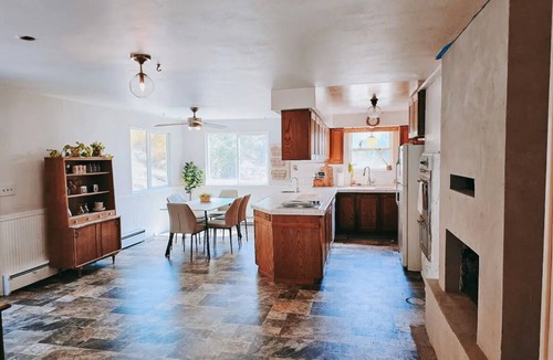 Sandpoint House | Alpacas Hot Lake View Hot Tub Near Schweitzer
