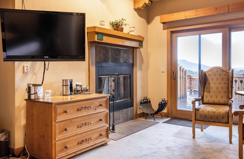 Teton Village Hotel | Alpenhof