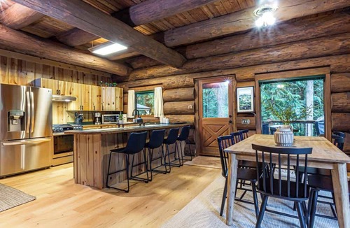 Glacier House | AlpenView | Hot Tub, Sauna, Pool + Mt. Views