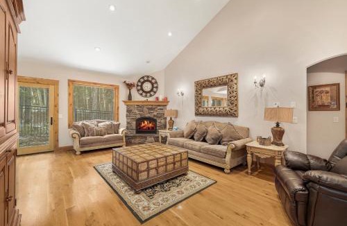 Alpine House | ALPINE ASCENT: Heated Floors Garage Snowmobiling ATV Trails Grand Tetons Jackson Nearby Rivers