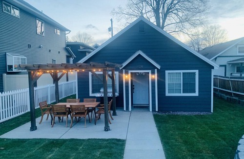 Coeur d'Alene House | Amazing Coeur d` Alene Sander`s Beach Bungalow