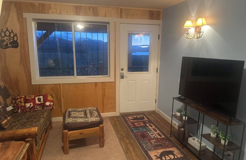 Island Park House | Amazing deck views overlooking Henry’s Lake 2 double beds full bath/washer/dryer