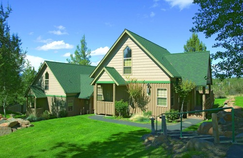 Klamath Falls Resort | Amazing golf, fishing, water sports !