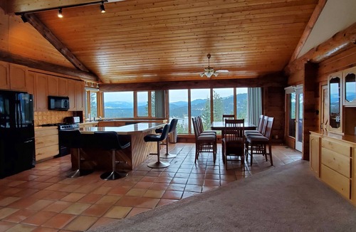 Coolin House | Amazing Home Priest Lake, Gorgeous Lake n Mtn Views,