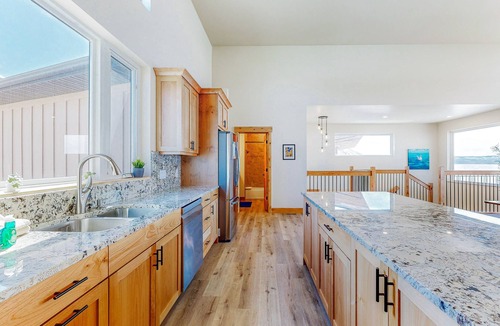 Laketown House | Amazing lakefront home with private beach, boat ramp, courts & fireplace