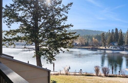 Bigfork Condo | Amazing WATERFRONT GETAWAY with Views of Gorgeous Flathead Lake