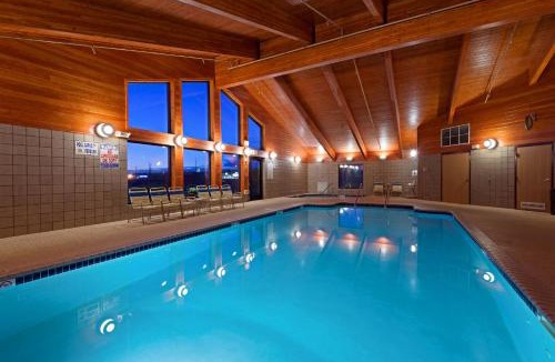 Rexburg Hotel | AmericInn by Wyndham Rexburg BYUI