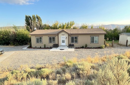 Benton City House | Amidst the vines @ Ambassador House