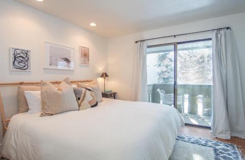 Ketchum House | Andora Villa #123 Newly Remodeled 2 BR/2Bath, Centrally Located, Close to Town Center