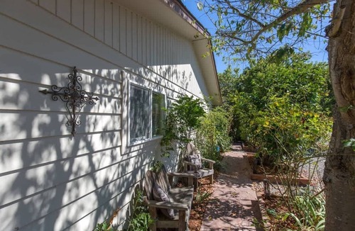 Sequim Apartment | Apartment Suite in the Heart of the City