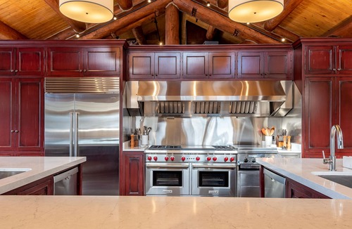 Hailey House | Après Lodge - The Ultimate Gathering Place for Family & Friends