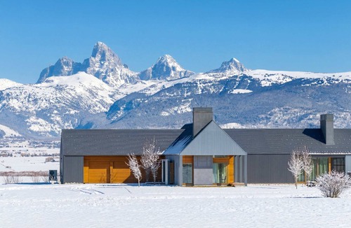 Driggs House | Architect-Designed Lux Estate, Spa, Mt view