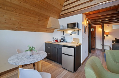 Stevenson Cabin | Artbliss