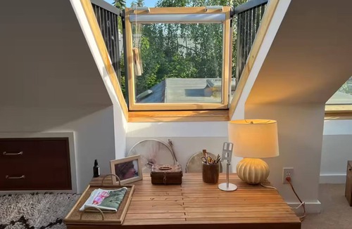 Ballard House | Artist’s EcoRetreat in the heart of Ballard