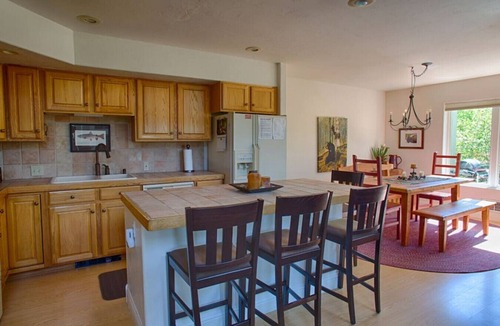 Driggs Villa | Aspen Grove Retreat: Fireplace, Balcony, Close to Grand Targhee