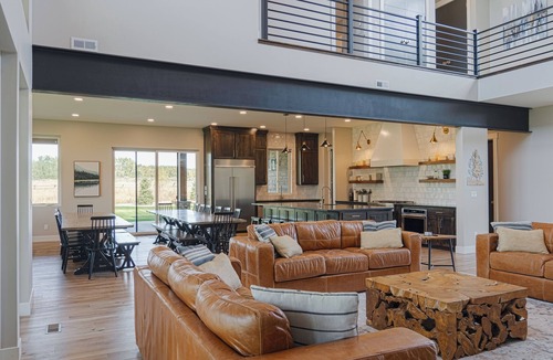 Ashton Cabin | Aspen Shores Lodge - New mountain-modern estate on a private lake. With 7 en-suite king rooms and 2 large bunkrooms, it sleeps up to 40 guests—perfect for family reunions, retreats, and group getaways in a secluded luxury setting.