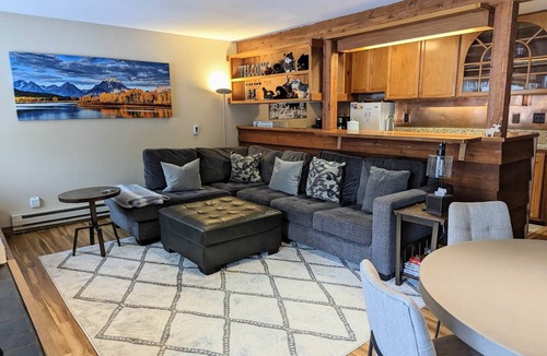 Moose Wilson Road Condo | Aspens-Spectacular mountain condo in great location!