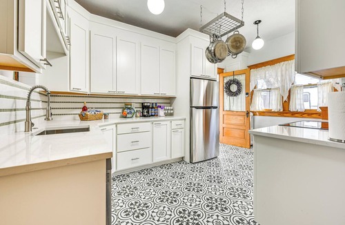 Atlantic Cottage | Atlantic Farmhouse w/Spacious Yard!