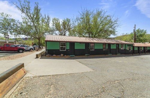 Moab Apartment | Atomic #1 I Downtown I Historic I Trailer Parking