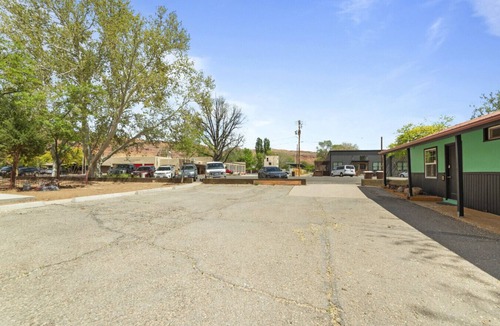 Moab Apartment | Atomic #4 I Downtown I Historic I Trailer Parking