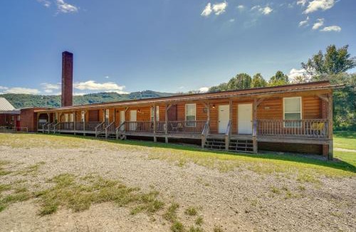 Briceville Apartment | ATV Trail Access: Mountain-View Briceville Studio!
