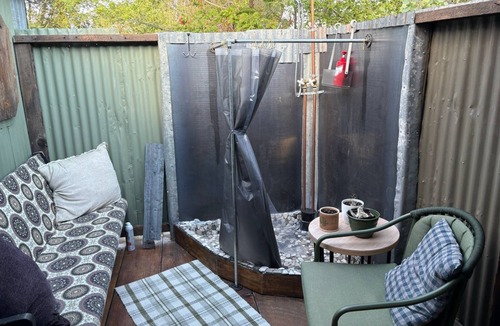 Cedarville House | Authentic Old West Escape at Settlers Rest