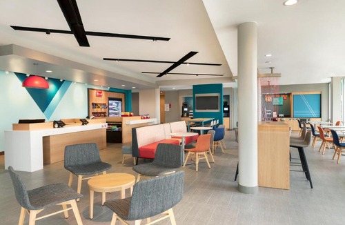 Cedar Rapids Hotel | Avid Hotel Cedar Rapids South - Arpt Area by IHG