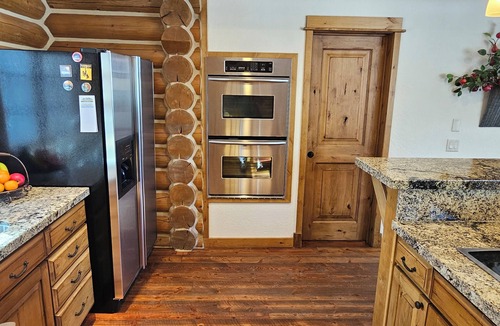 Victor Cabin | Bannock Lodge