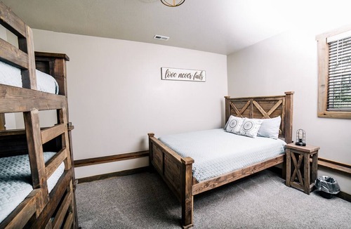 Dingle House | Barndominium with New indoor Gym located 8 miles from North shore of Bear Lake.