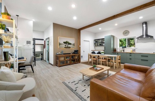 Lakeside House | Barnhaus-Spa+11 Acres+EV+Gym+Lake Access