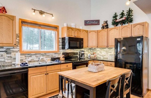 Leavenworth Cabin | Base Camp Lodge - First-Rate Adventure Base