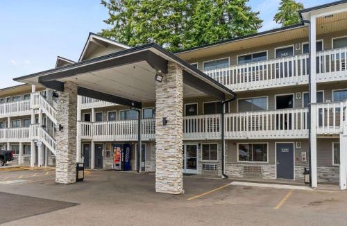 Puyallup Hotel | Basecamp Puyallup a Travelodge by Wyndham
