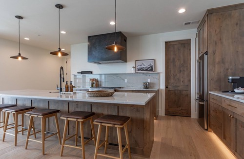 Driggs Condo | Basin Three Peaks | 8BR Luxury Group Escape