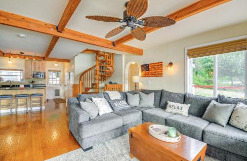 Vaughn House | Bayfront Home with Private Beach in Vaughn!