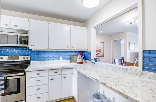 Port Ludlow Condo | Bayfront retreat with water views, WiFi, washer/dryer, & pool access