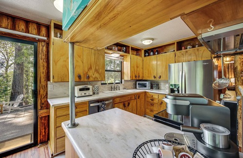Gig Harbor Cottage | Beach Access Historic Cabin on Henderson Bay!