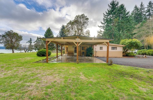Greenbank House | Beach & Bay Access! 5-Acre Whidbey Island Retreat