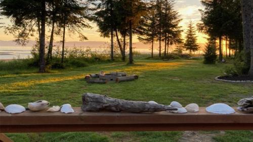 Sekiu House | Beach Cabin Pet-Friendly near Forks & Sekiu