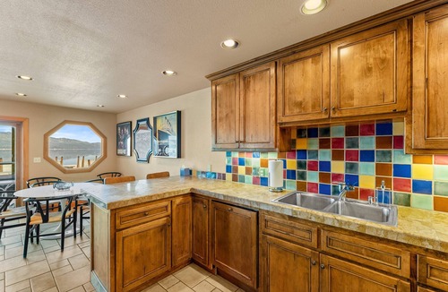 McCall Condo | Beach Life - Crystal Beach - Lakefront - Beach - Seasonal Pool