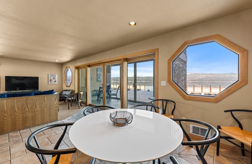 McCall Condo | Beach Life - Crystal Beach - Lakefront - Beach - Seasonal Pool