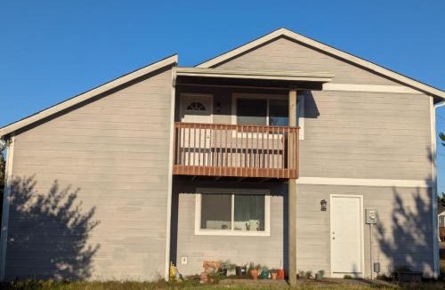 Ocean Shores House | Beach Retreat, Walk to Ocean