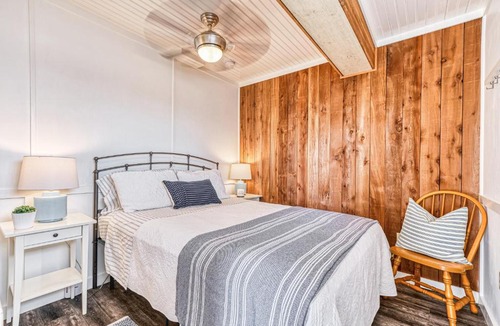 Point Roberts Apartment | Beachfront Studio w/Lovely Views, Private Patio