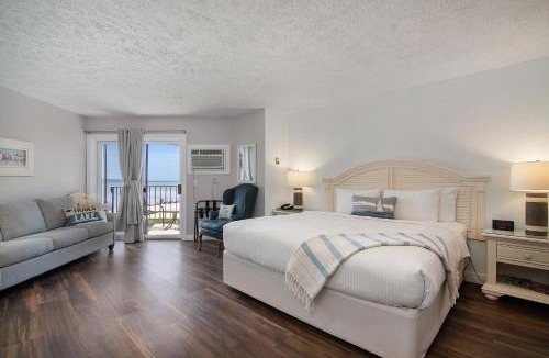 Traverse City House | Beachfront Walkout Condo Pointes North Resort 2874