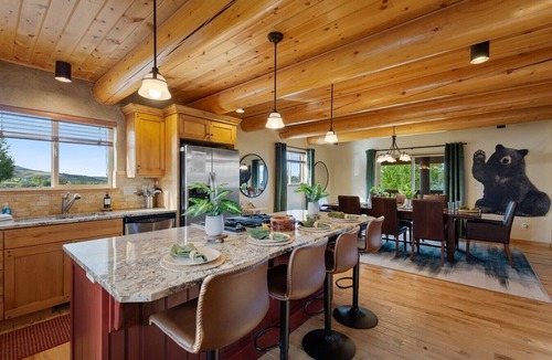 Cherimoya Hill Cabin | Bear Lake Overlook Lodge | Epic Themed Lodge w/Hot Tub, Game Loft, Fire Pit!