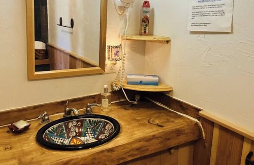 Wolf Creek Cabin | Beatuiful, Quaint, and Cozy Historic Cabin