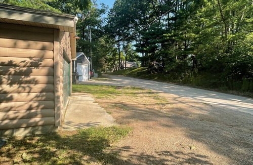 Harrison Cabin | Beautiful 2 BR Lakefront Cabin on Long Lake, Harrison Mi