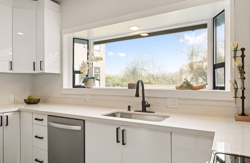 Lettered Streets House | Beautiful 3-bedroom house in wonderful Bellingham for your getaway