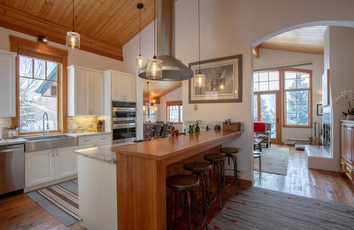 Indian Trails House | Beautiful and Spacious Private Home w Jackson Hole Property Management