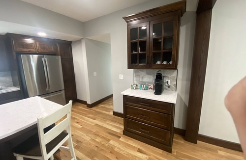 Pemberton House | Beautiful completely renovated farmhouse with all the modern amenities!