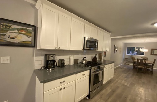 Cedar Mill House | Beautiful convenient 3-bedroom home